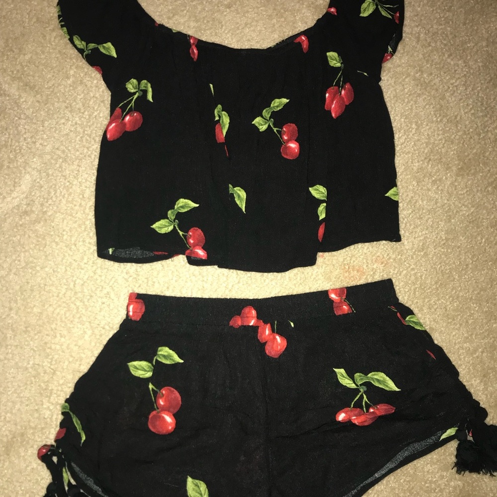 Cherry 2 piece